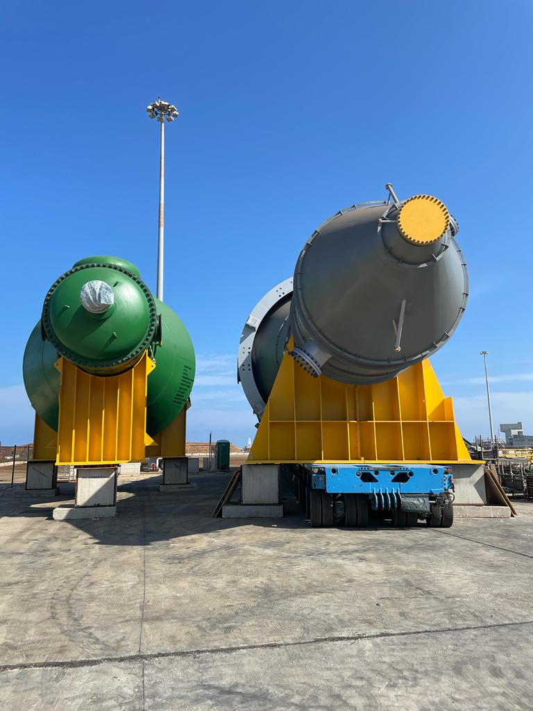 Two reactors handling in Brindisi